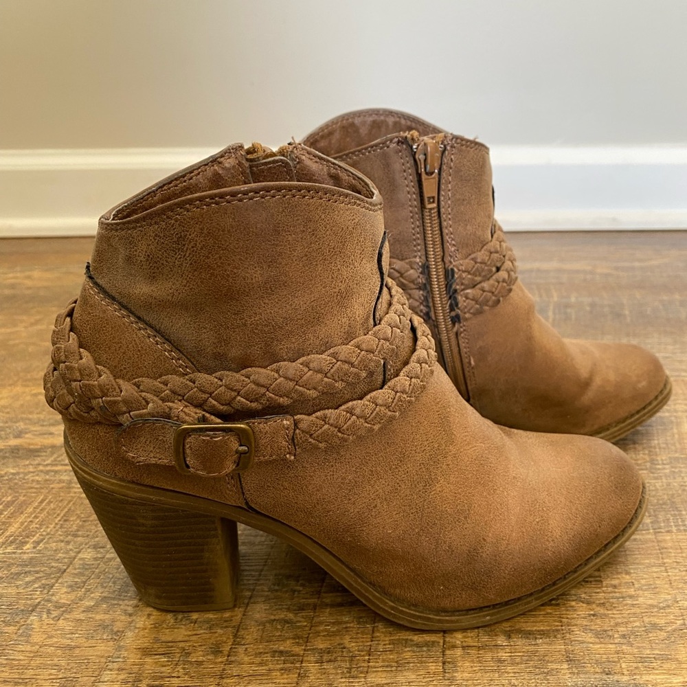 Brown ankle boots